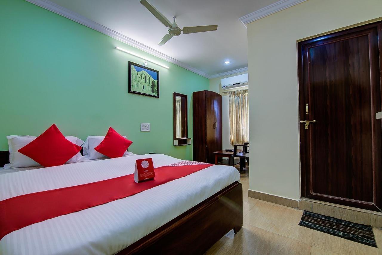 Hotel Oyo Lalitha Delight Višákhapatnam Exteriér fotografie