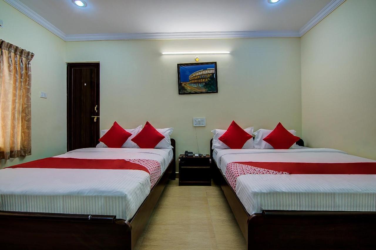 Hotel Oyo Lalitha Delight Višákhapatnam Exteriér fotografie